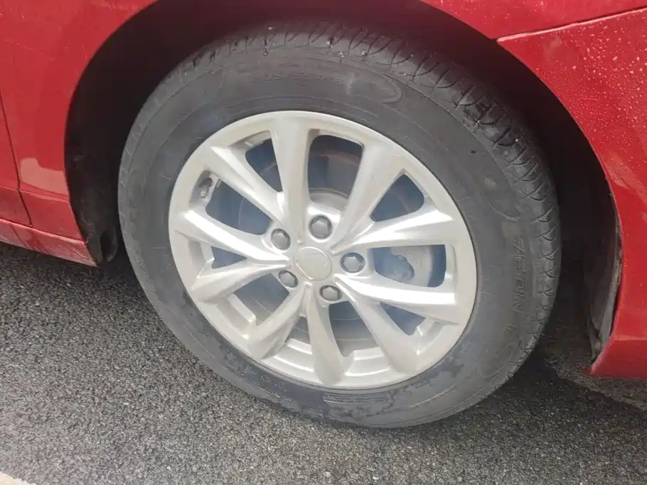 Roewe i5 — миниатюра 6