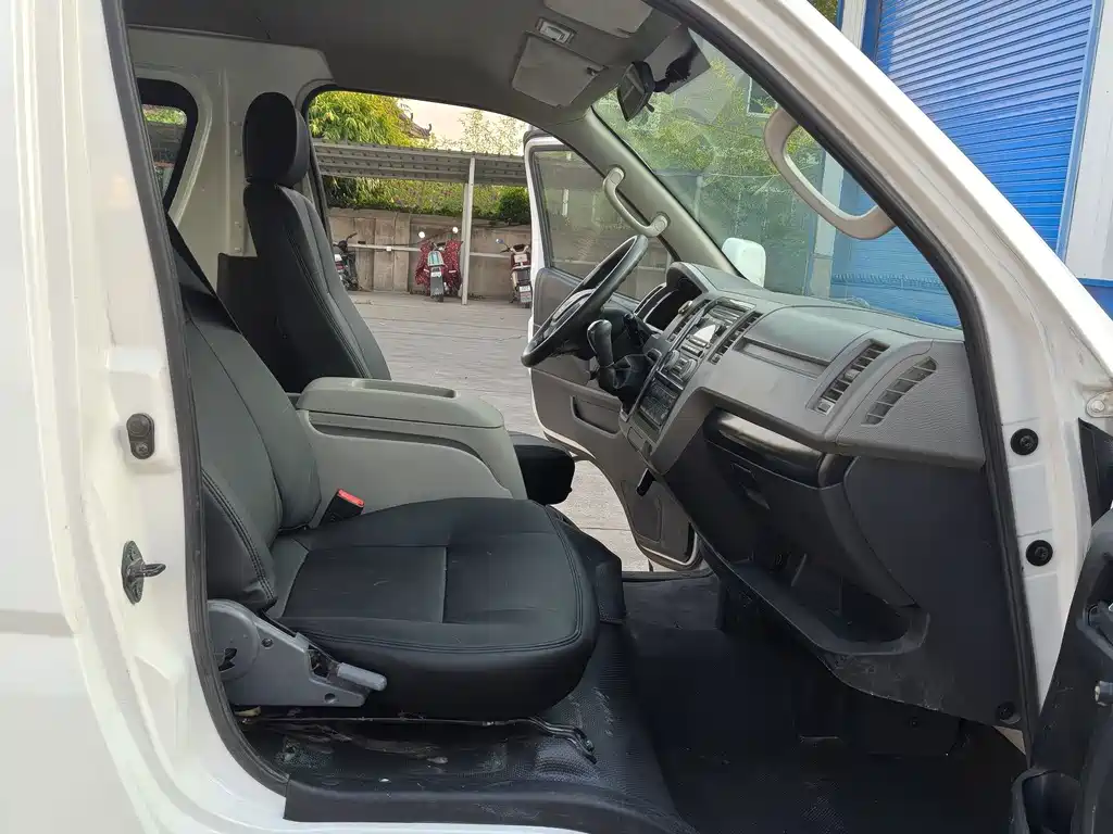 Foton Fengjing G7 — миниатюра 10