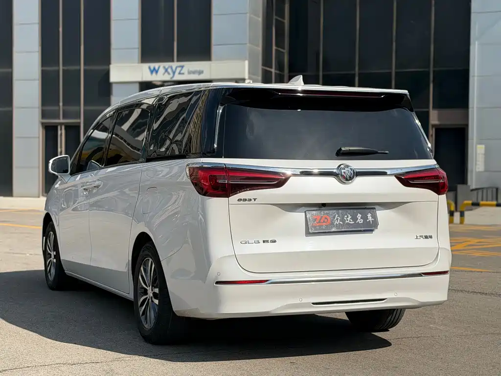 Buick GL8 — миниатюра 12