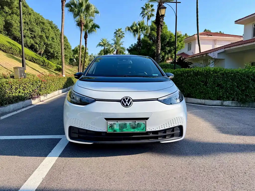 Volkswagen ID.3 — миниатюра 2
