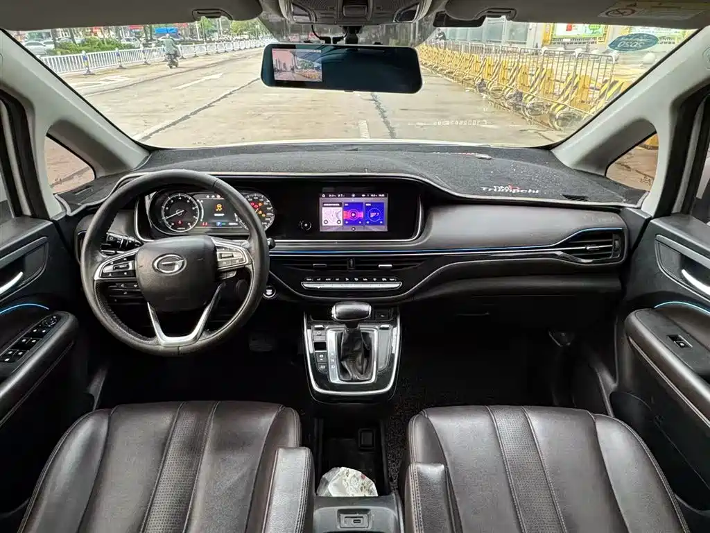 GAC M6 2019 270T AT Premium （ мест） V