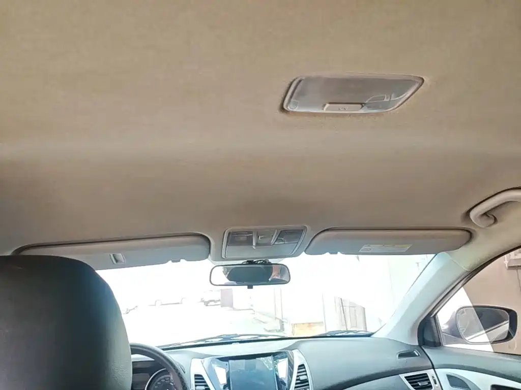 Hyundai Elantra Langdong — миниатюра 18