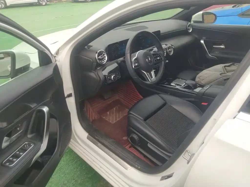 Mercedes-Benz A-Class (Import) — миниатюра 12