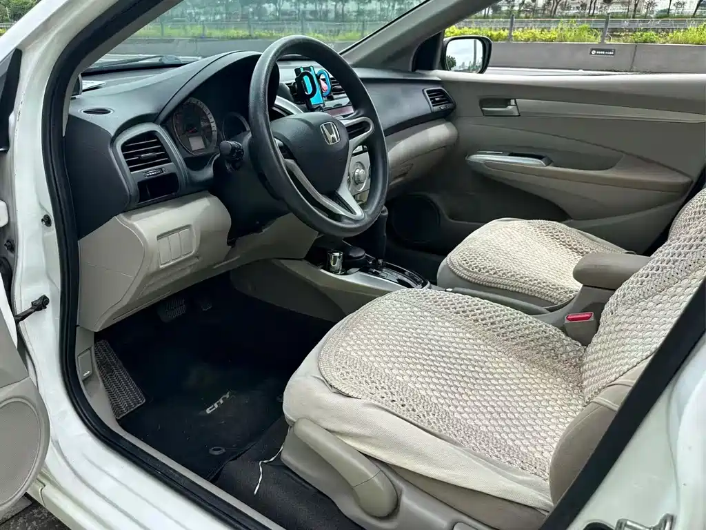 Honda City Classic — миниатюра 8