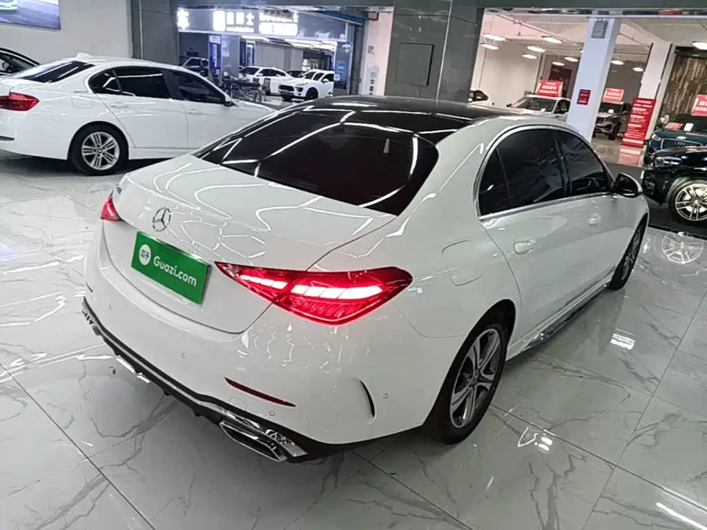 Mercedes-Benz C-Class — миниатюра 7