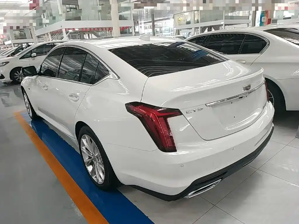 Cadillac CT5 — миниатюра 5