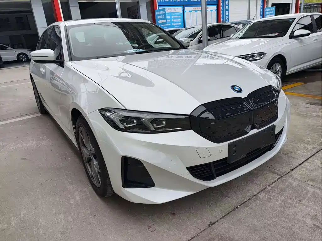 BMW i3 2024 eDrive 35 L