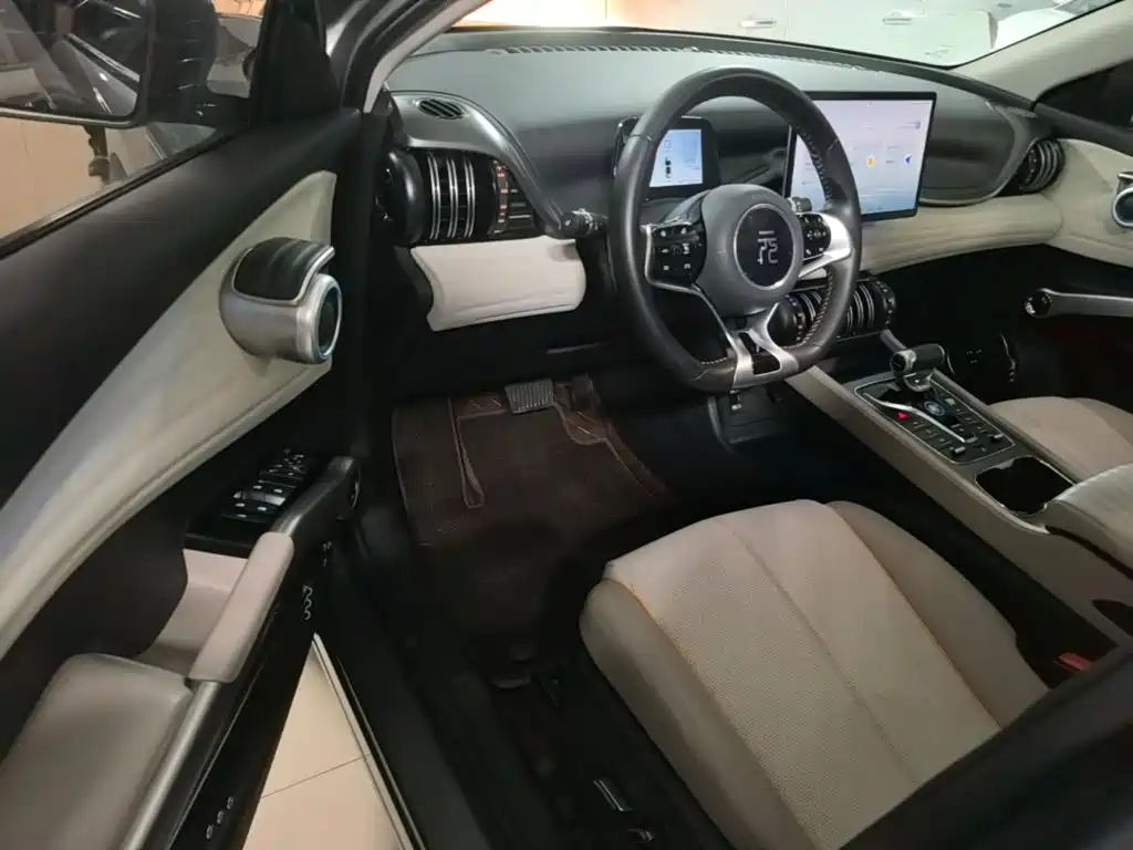BYD Yuan Plus — миниатюра 16