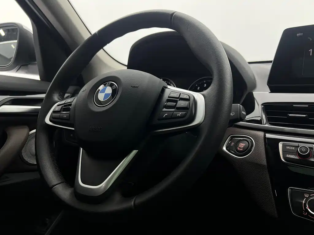 BMW X1 — миниатюра 9