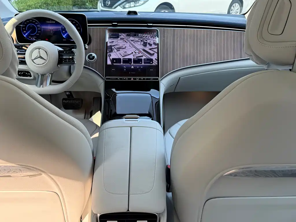 Mercedes-Benz EQE 2025 500 4MATIC Luxury