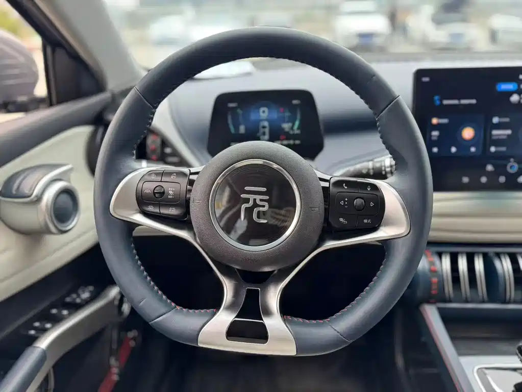 BYD Yuan Plus — миниатюра 15