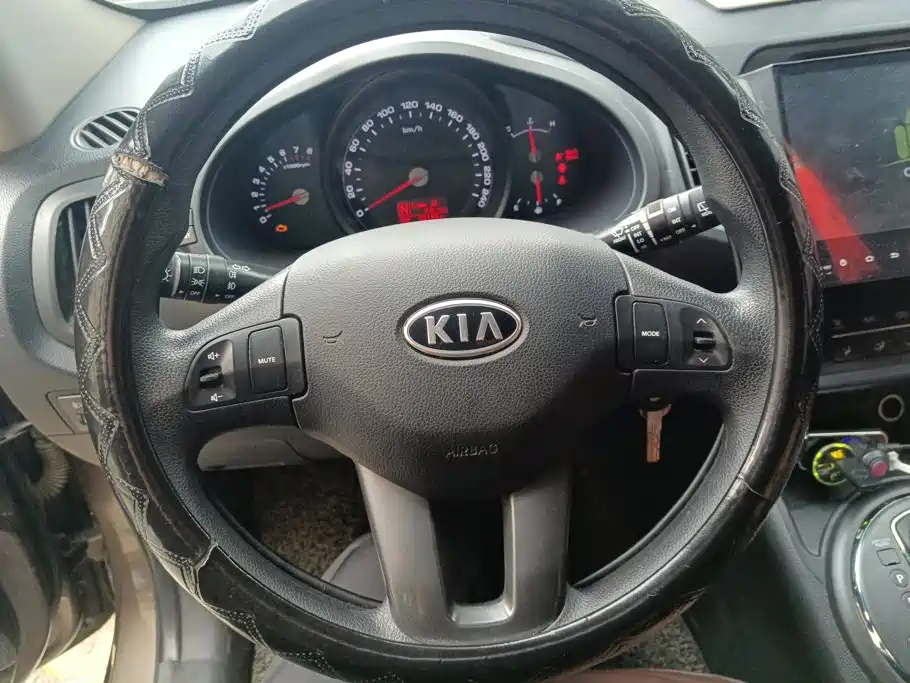 Kia Sportage — миниатюра 15
