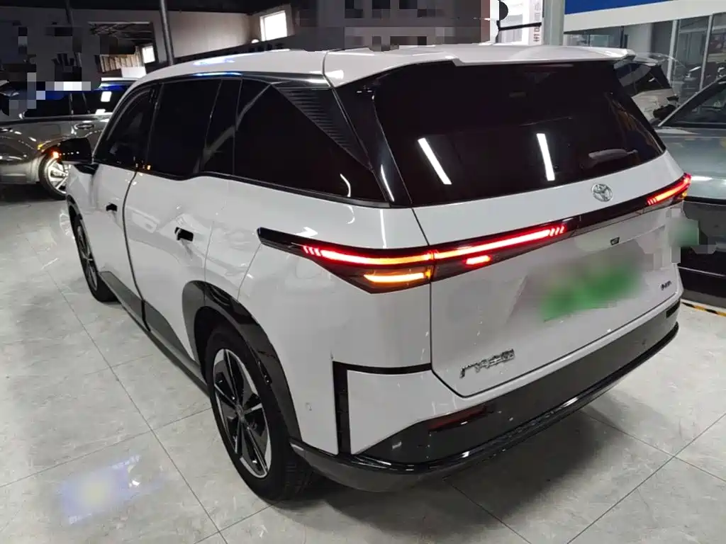 Toyota bZ3X — миниатюра 5