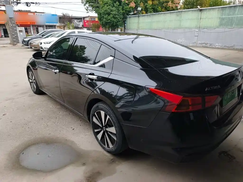 Nissan Teana — миниатюра 5
