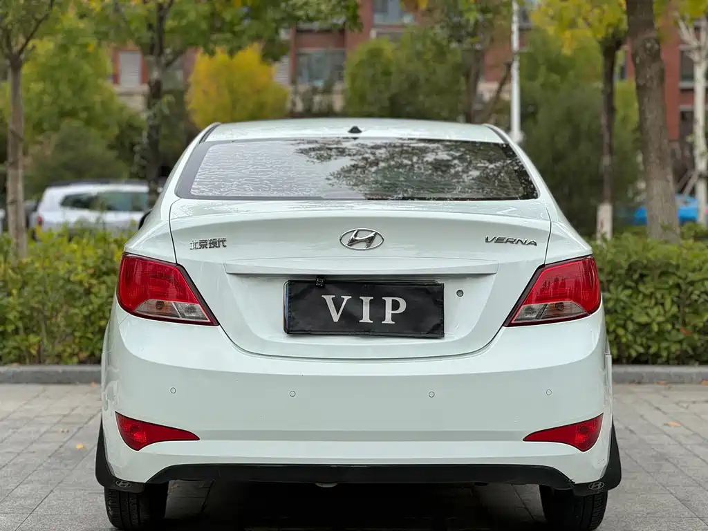 Hyundai Verna — миниатюра 9