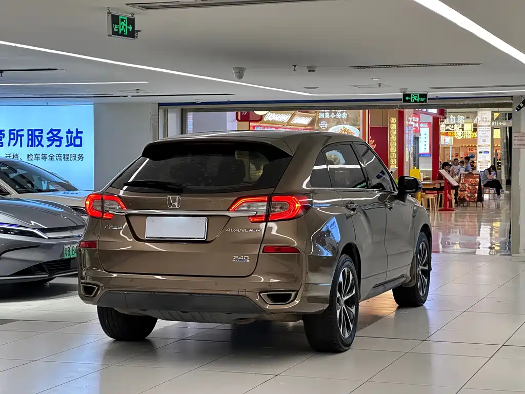 Honda Avancier — миниатюра 5