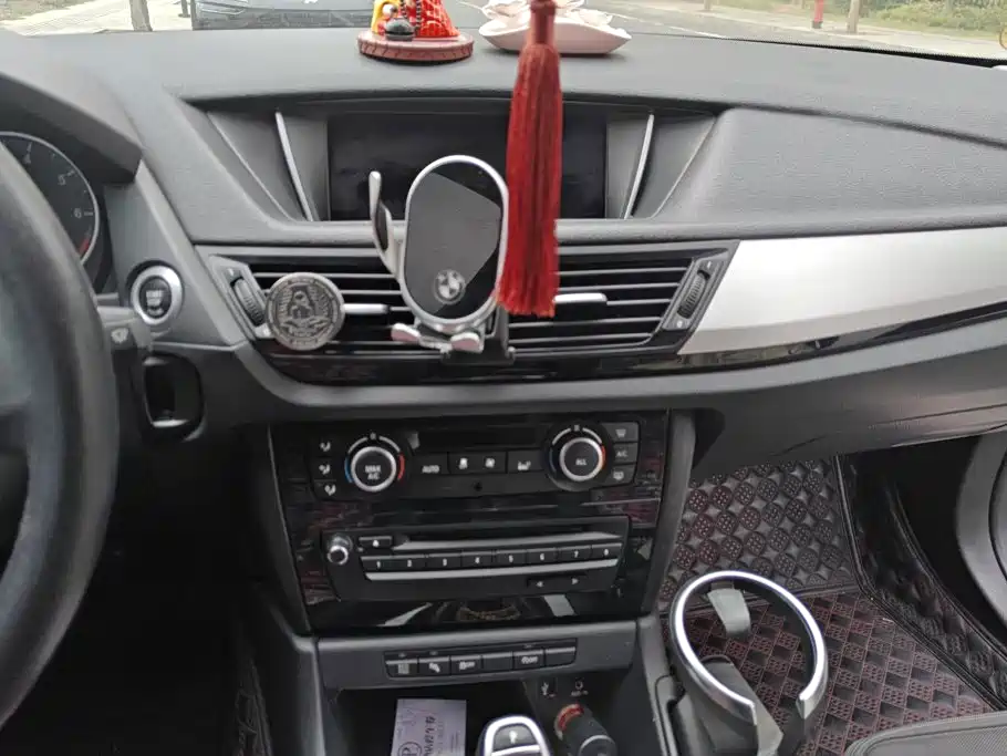 BMW X1 — миниатюра 13