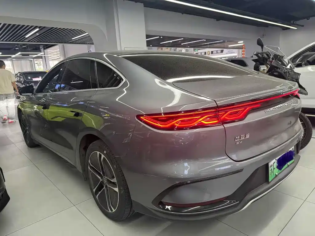 BYD Han — миниатюра 2
