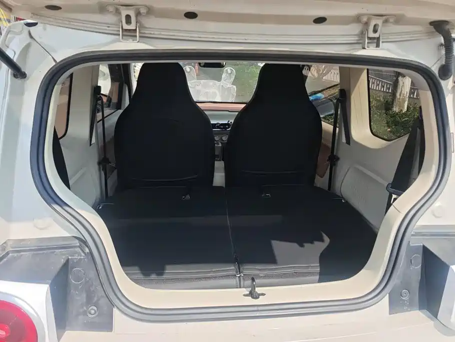 Wuling MINIEV — миниатюра 4