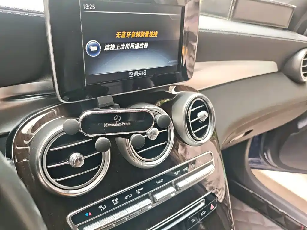 Mercedes-Benz GLC — миниатюра 14