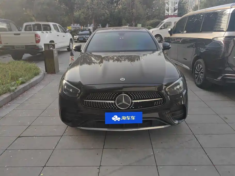 Mercedes-Benz E-Class — миниатюра 2