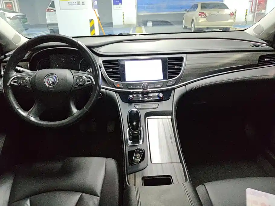 Buick LaCrosse — миниатюра 12