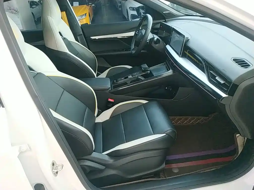 MG MG5 Scorpio — миниатюра 25