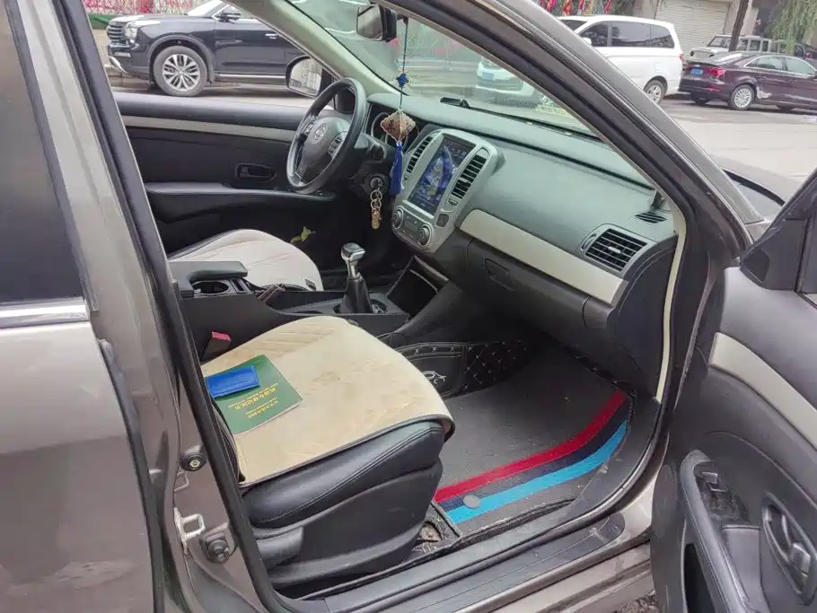 Nissan Sylphy — миниатюра 8