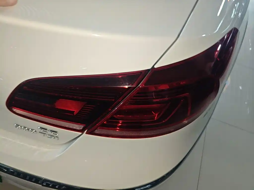 Volkswagen CC — миниатюра 8