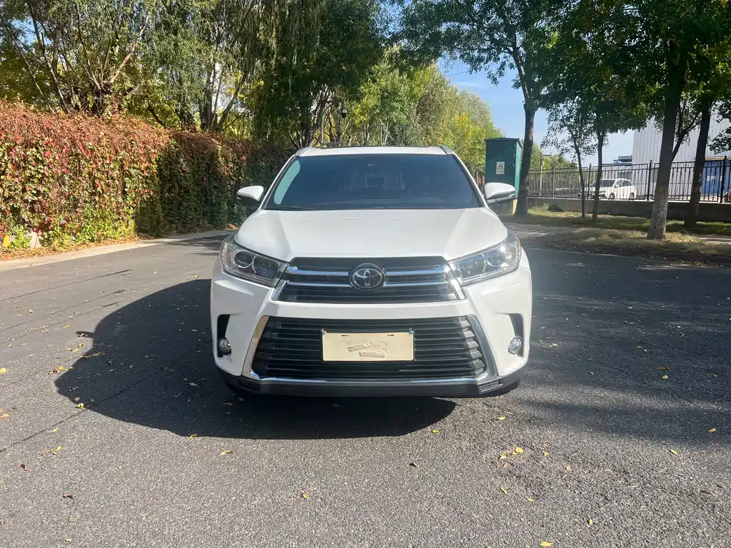 Toyota Highlander — миниатюра 2