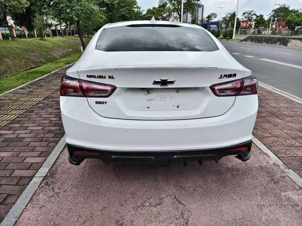 Chevrolet Malibu XL — миниатюра 9
