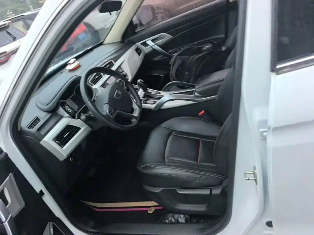 Geely Boyue — миниатюра 15