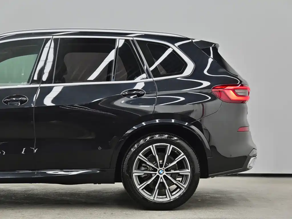 BMW X5 (Import) — миниатюра 21