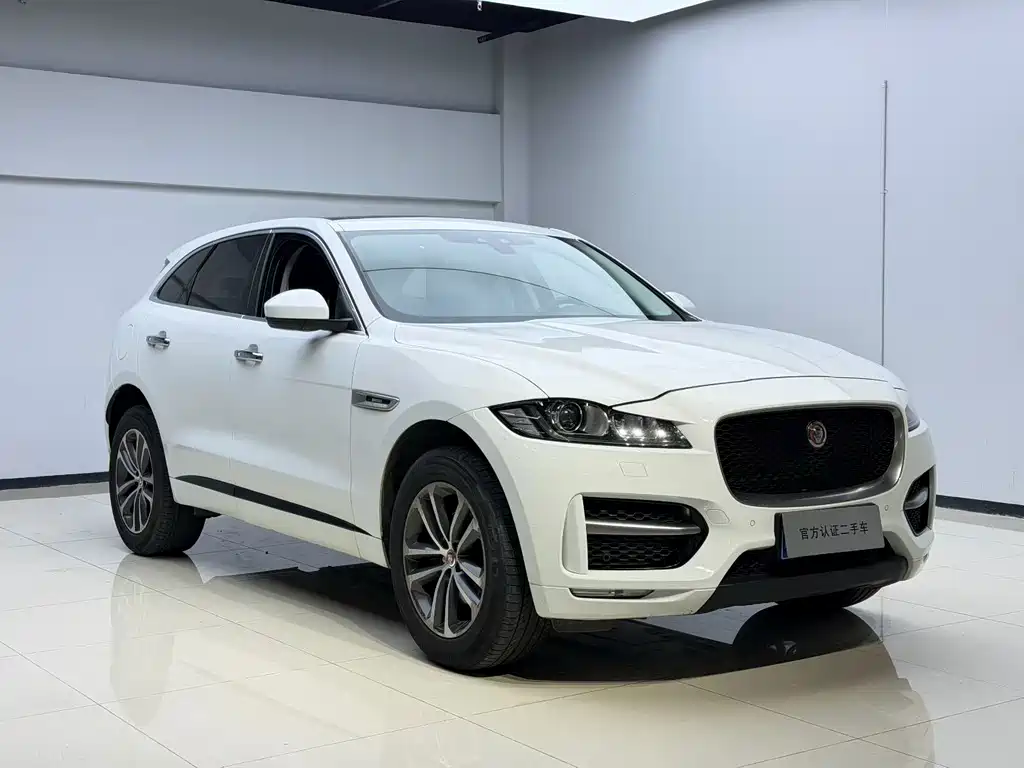 Jaguar F-PACE — миниатюра 3