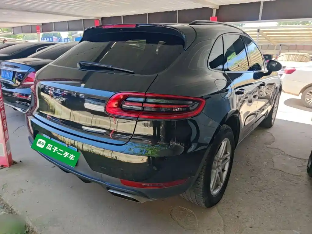 Porsche Macan — миниатюра 7