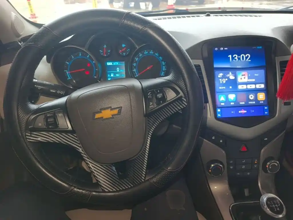 Chevrolet Cruze — миниатюра 10
