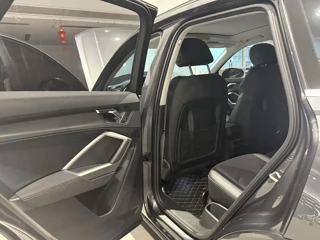 Audi Q3 — миниатюра 8