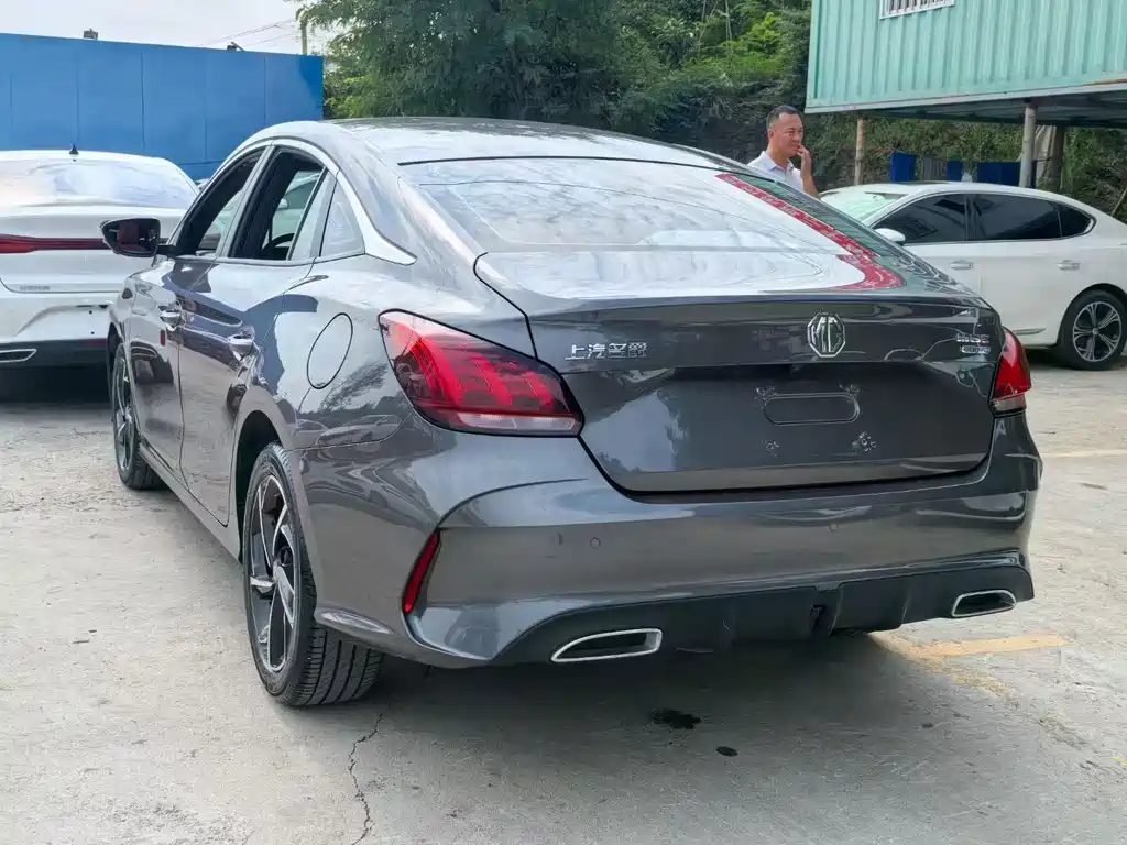 MG MG5 — миниатюра 9