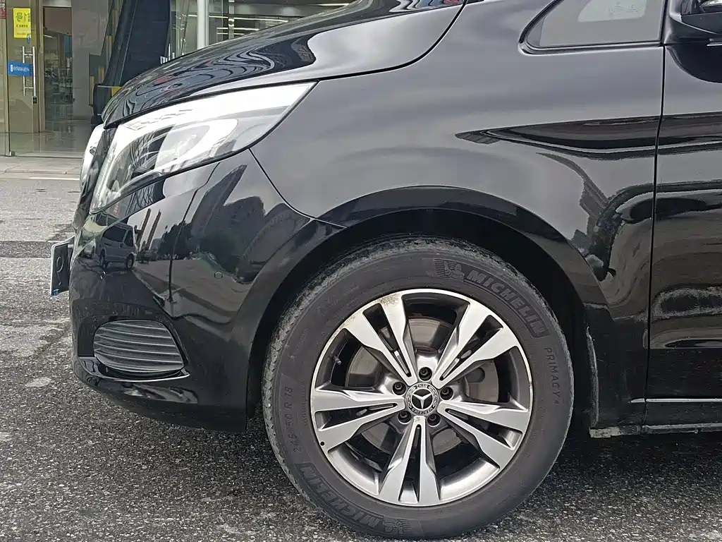 Mercedes-Benz V-Class — миниатюра 4