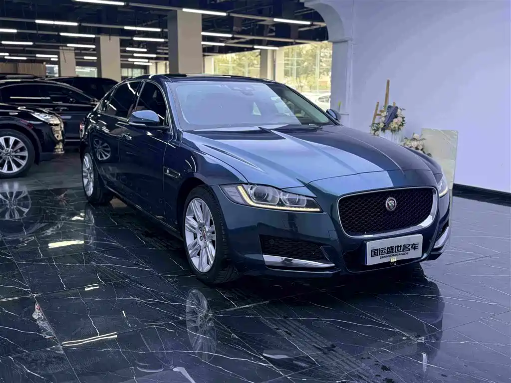 Jaguar XFL — миниатюра 3