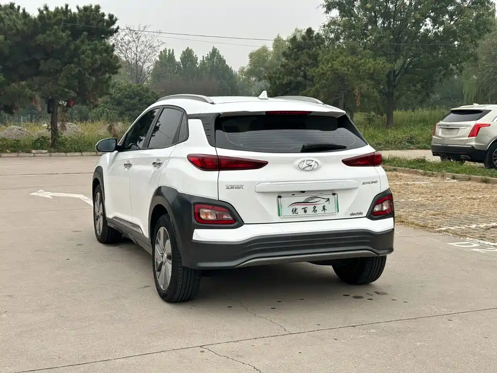 Hyundai Kona Electric — миниатюра 4
