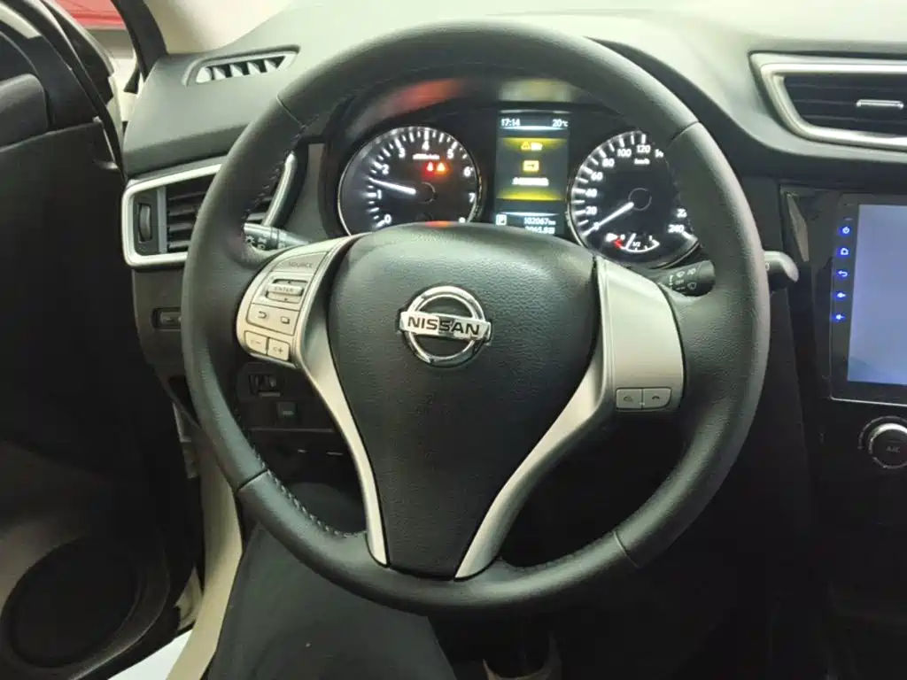 Nissan Qashqai — миниатюра 11
