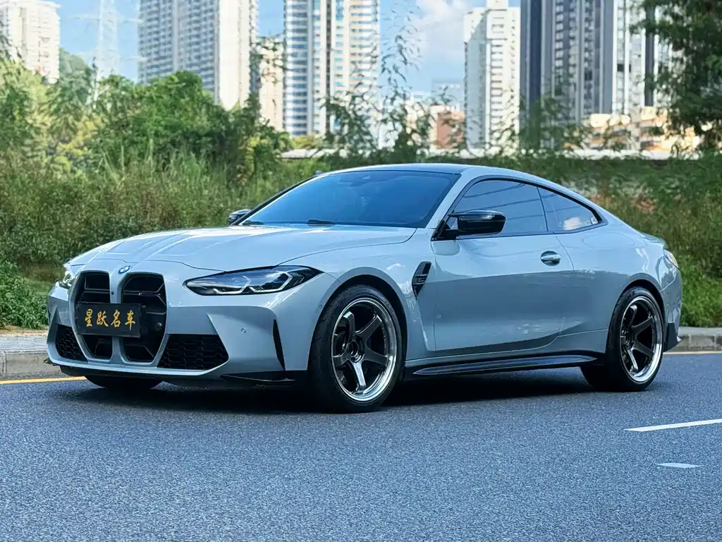 BMW M4