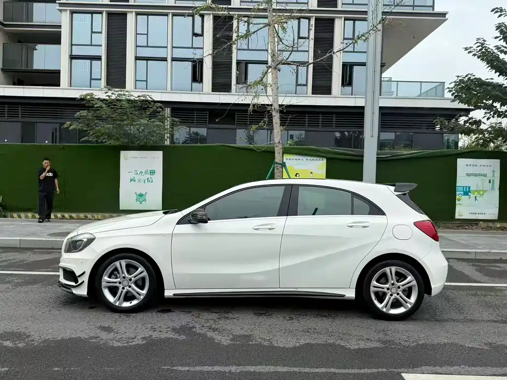 Mercedes-Benz A-Class (Import) — миниатюра 9