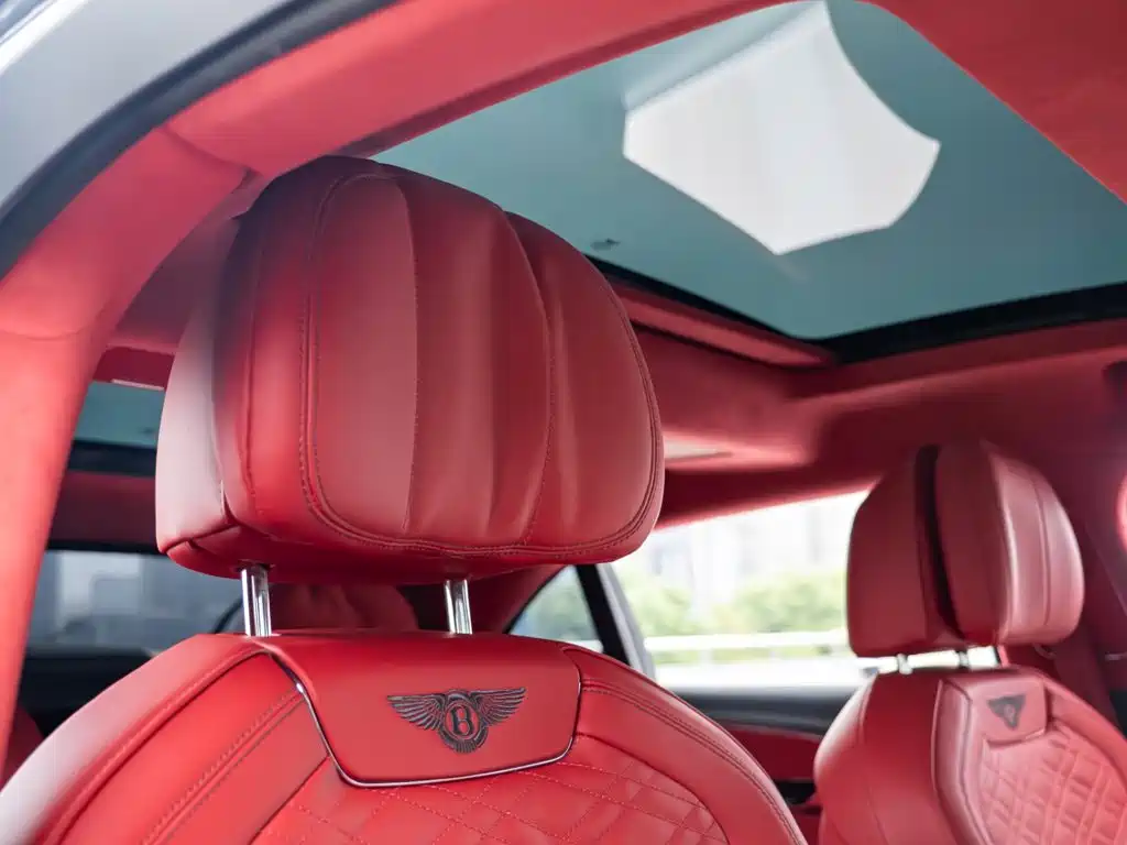 Bentley Flying Spur — миниатюра 17