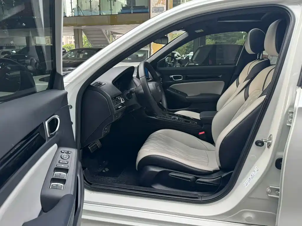 Honda Civic — миниатюра 4