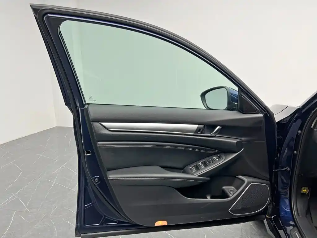 Honda Inspire — миниатюра 11