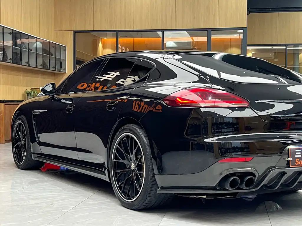 Porsche Panamera — миниатюра 17