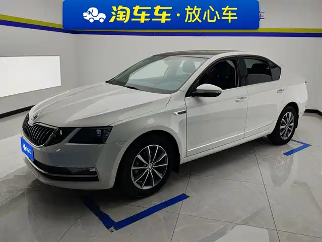 SKODA OCTAVIA 2021