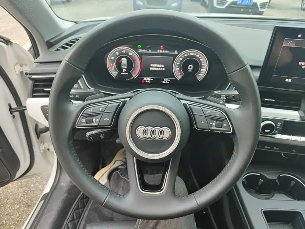 Audi A4L — миниатюра 11